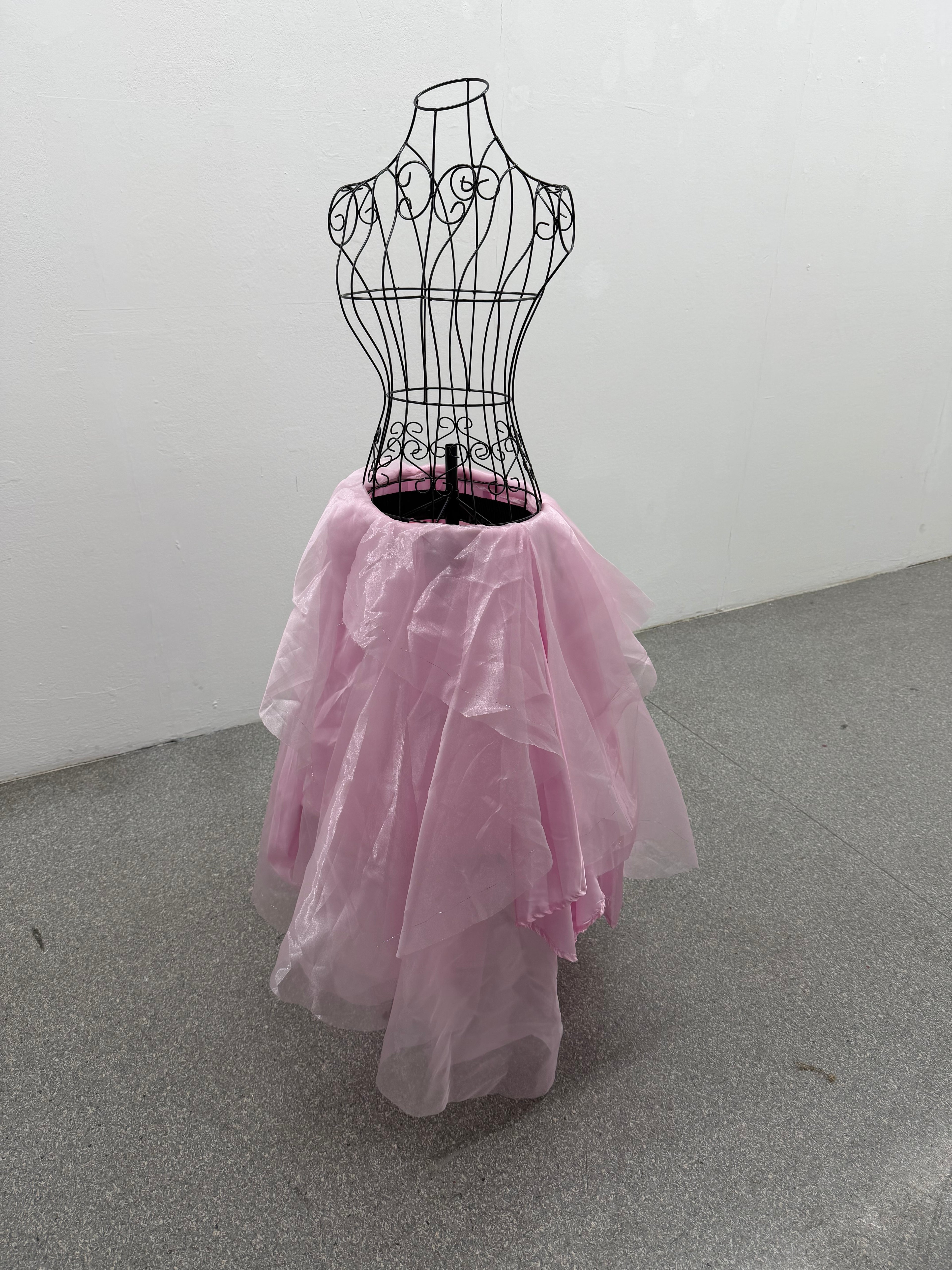 Gonna in satin "Galinda"
